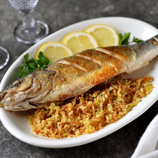 Смажений сібас у кокосовій скоринці