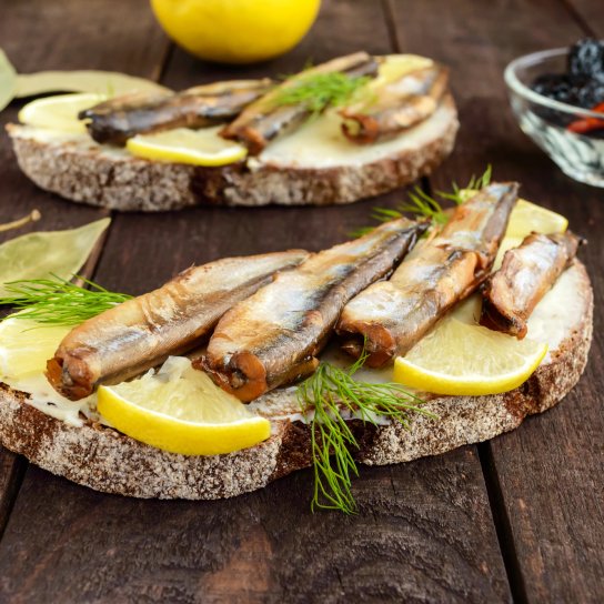 Бутерброди зі шпротами