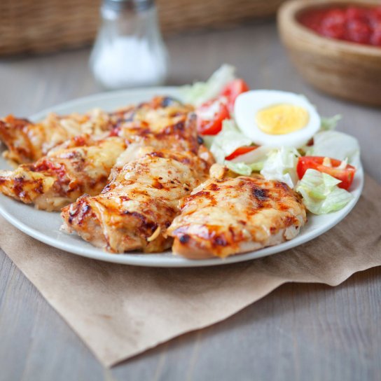 курячі грудки з томатами