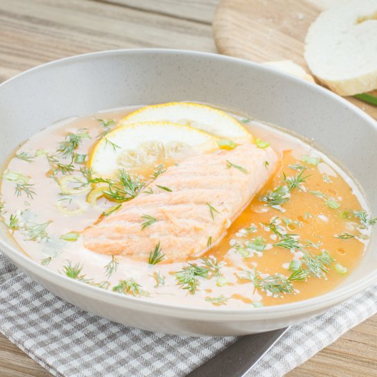 Рыбный суп с орехами