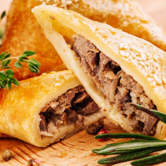 Самса з м'ясом