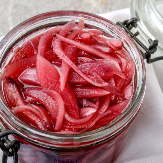 Маринована цибуля