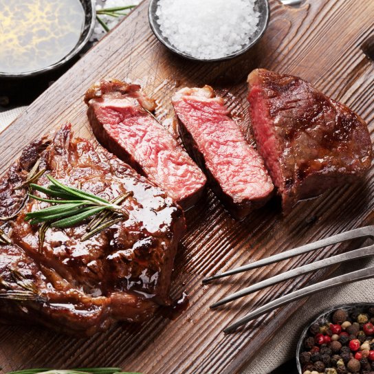 Стейк на дошці