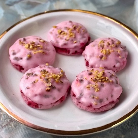 Протеїновий десерт з малиною