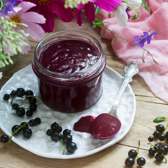 Соус із чорної смородини до м'яса