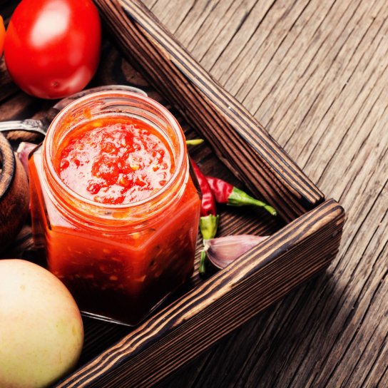 Аджика с хреном без варки