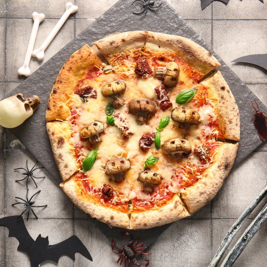 піца з печерицями на Гелловін