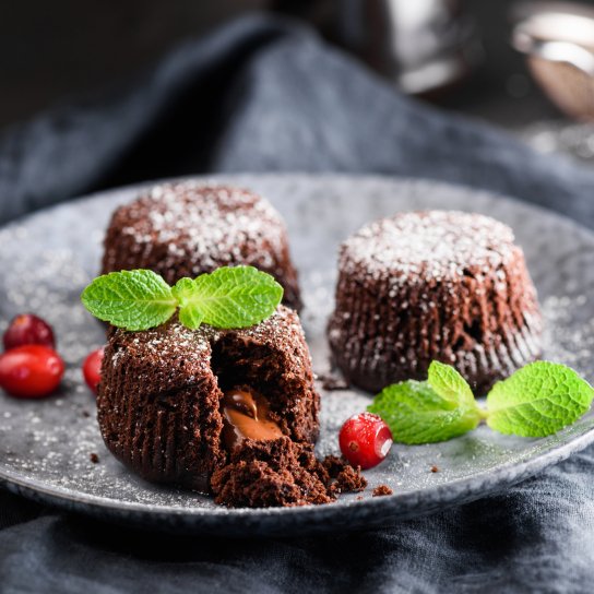 Шоколадний фондан з карамеллю