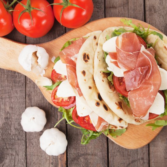 Коржики з сиром і прошуто