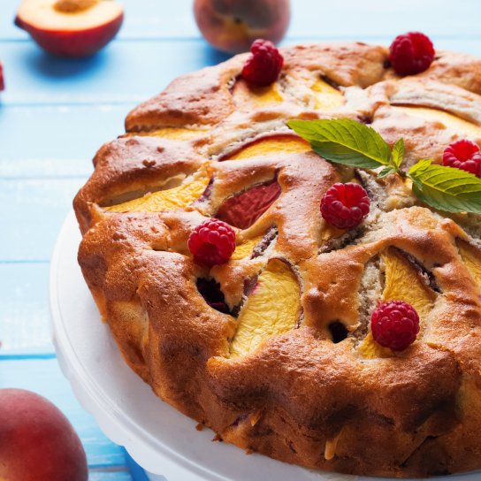 Пиріг з персиками