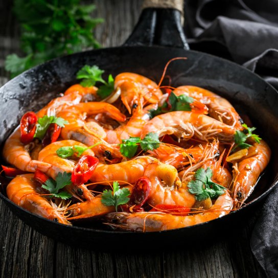 Креветки з часником і чилі