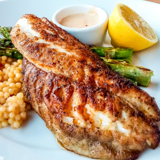 Смажена риба з гарніром