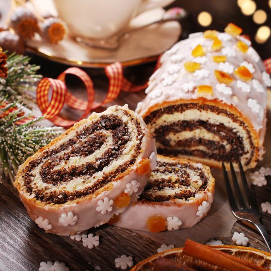 Рулет з горіхами