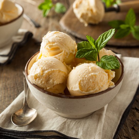 Домашнє ванільне морозиво