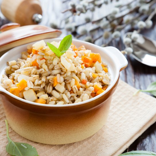 Перлова каша з м’ясом та овочами