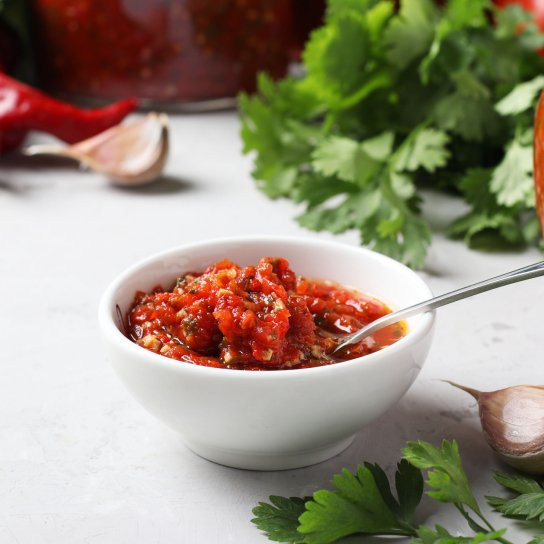 Сырая аджика из сладкого перца