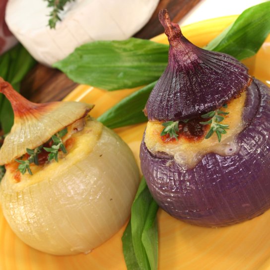 Запечена фарширована цибуля