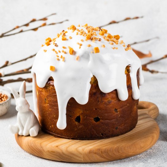 Паска з журавлиною і курагою