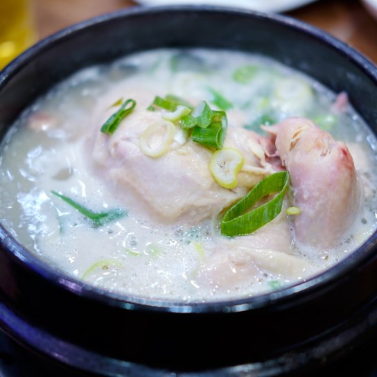 Курячий суп з женьшенем самгетхан