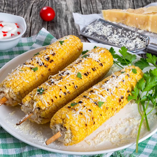 Кукурудза-гриль під сиром