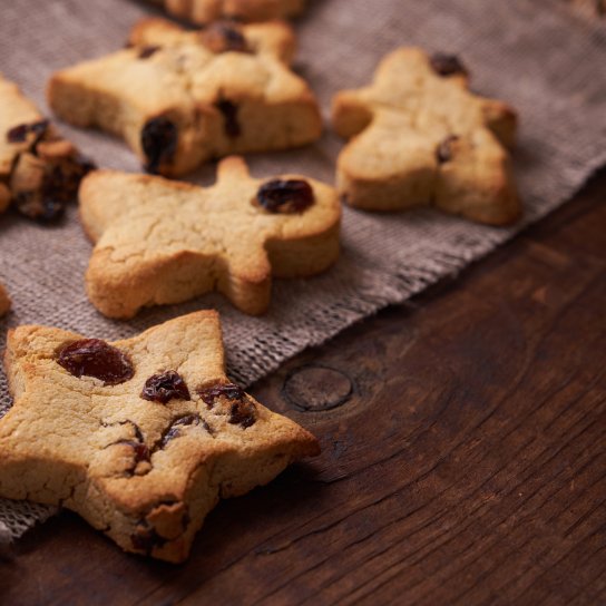Медове печиво з родзинками для дітей