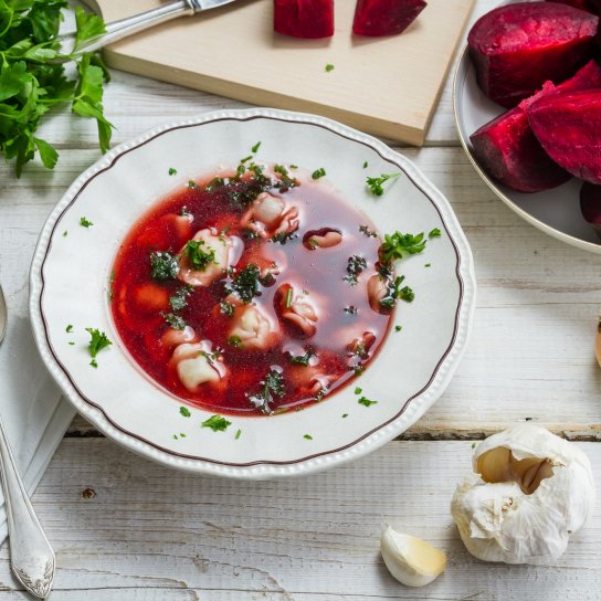 Борщ із пельменями