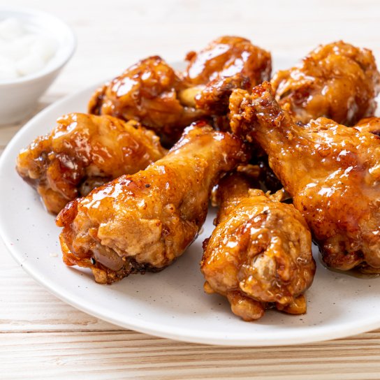 Крильця в соусі