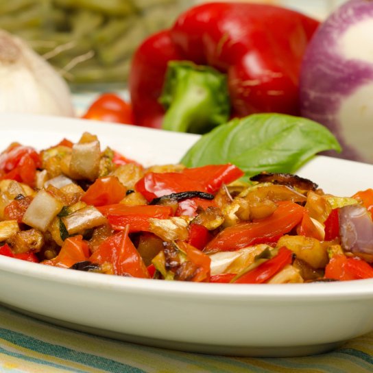 Консервований салат із баклажанами і перцем