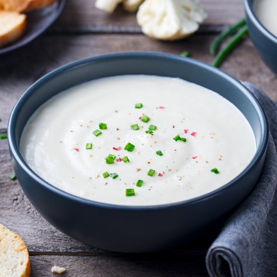 Крем-суп із цвітної капусти з цибулею