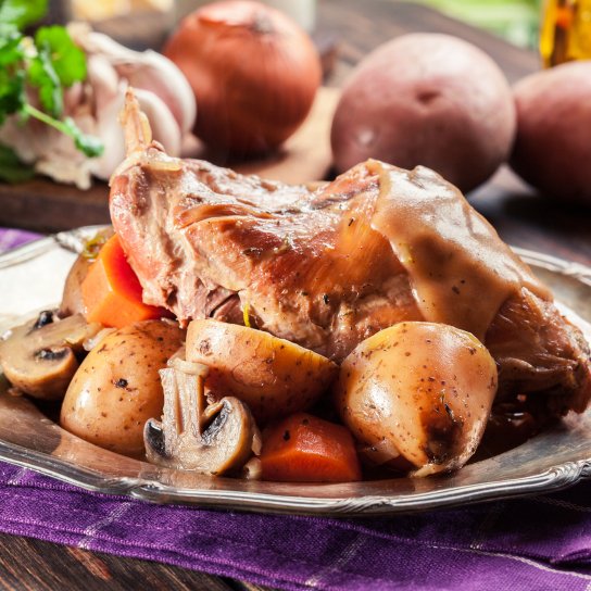 Тушкований кролик