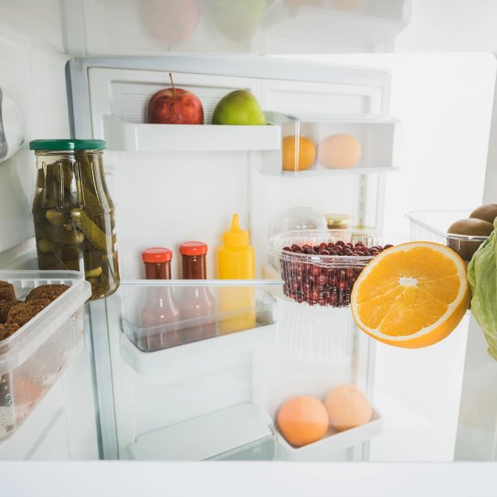 Продукти в холодильнику