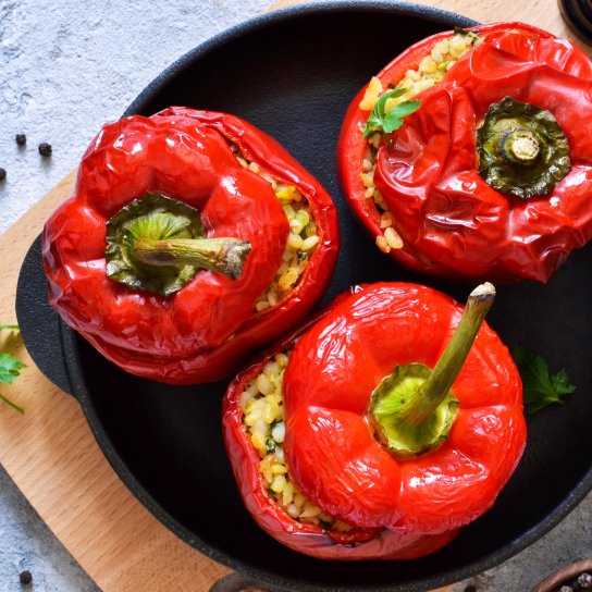 Перець, фарширований булгуром і грибами