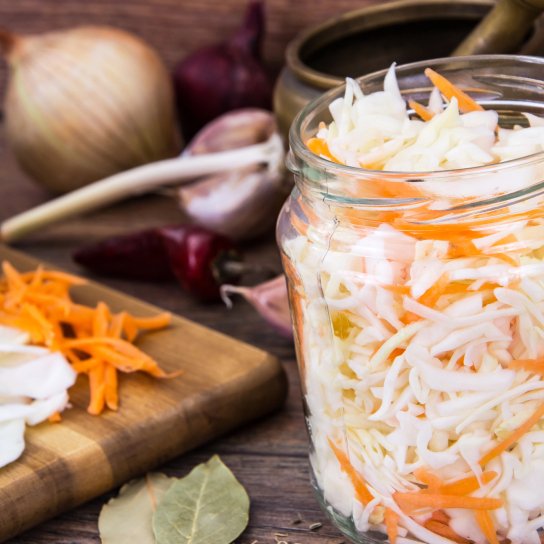 Салат з ранньої капусти на зиму