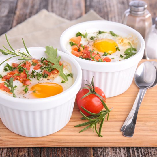 Запечена яєчня з овочами