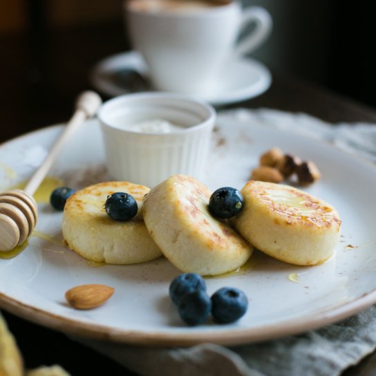 Сирники з ягодами