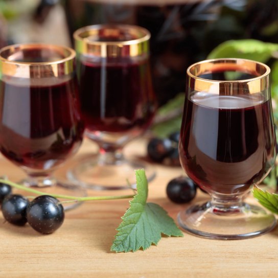 Вино зі смородини