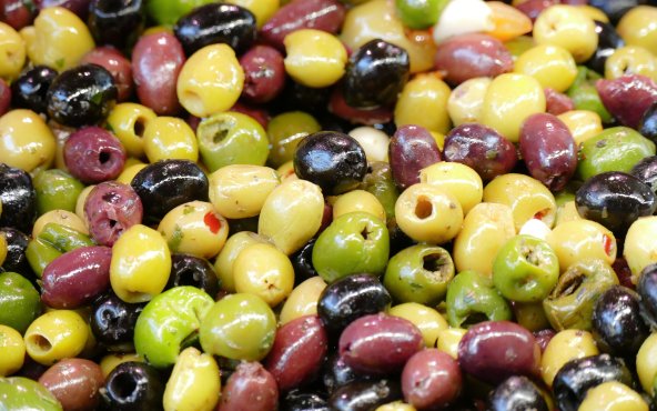 Оливки без кісточок