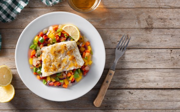 Риба з овочами