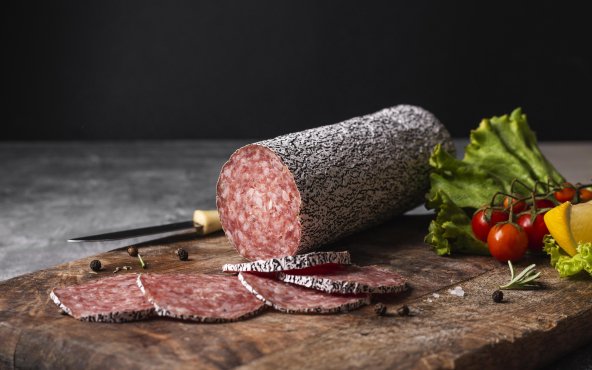 Ковбаса салямі