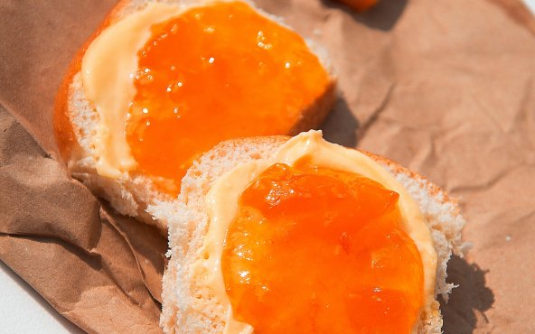 Варення персикове