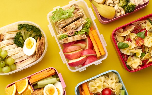 Шкільні обіди: ідеї для ланчбоксів з понеділка по п'ятницю