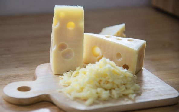 Сир емменталь