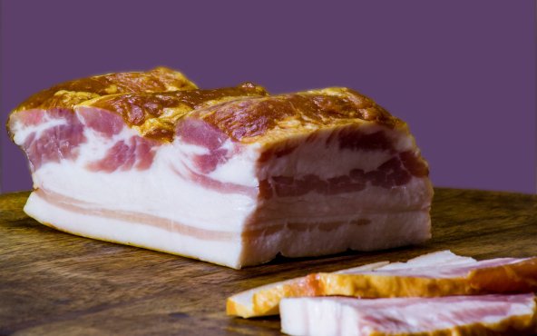 Свиная копченая грудинка