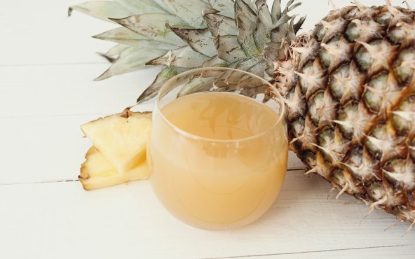 Ананасовый ликер