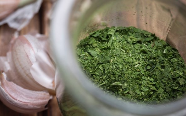 Сушена петрушка