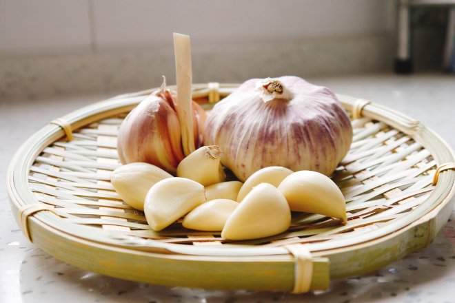 Часник, зубчики