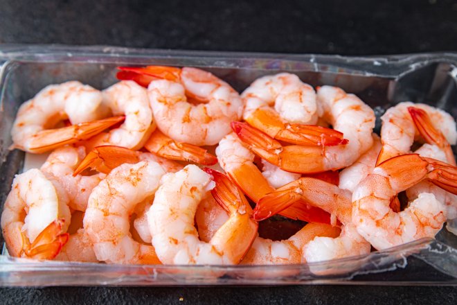 Креветки очищені