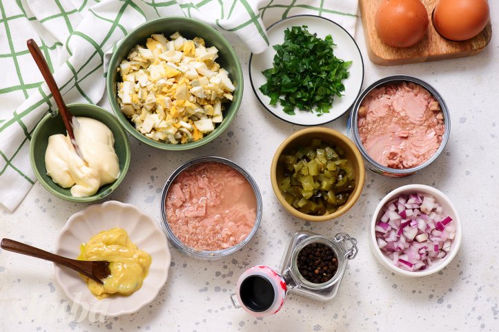 Інгредієнти для намазки з яєць і тунця