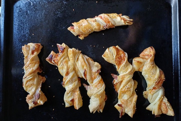 Кручені слойки