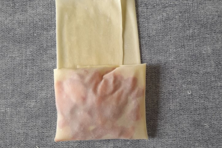 Пиріжки з полуницею в тісті філо